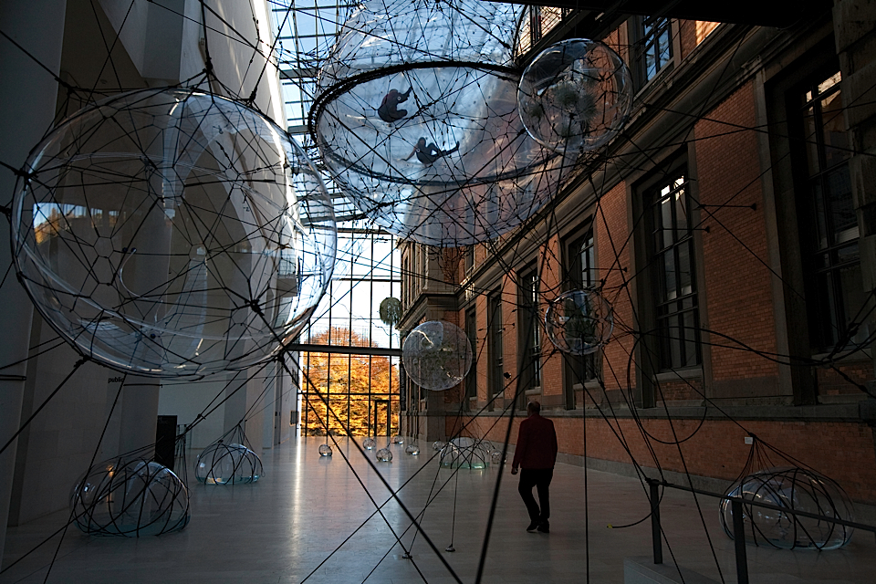 Photo by Tomás Saraceno & David von Becker