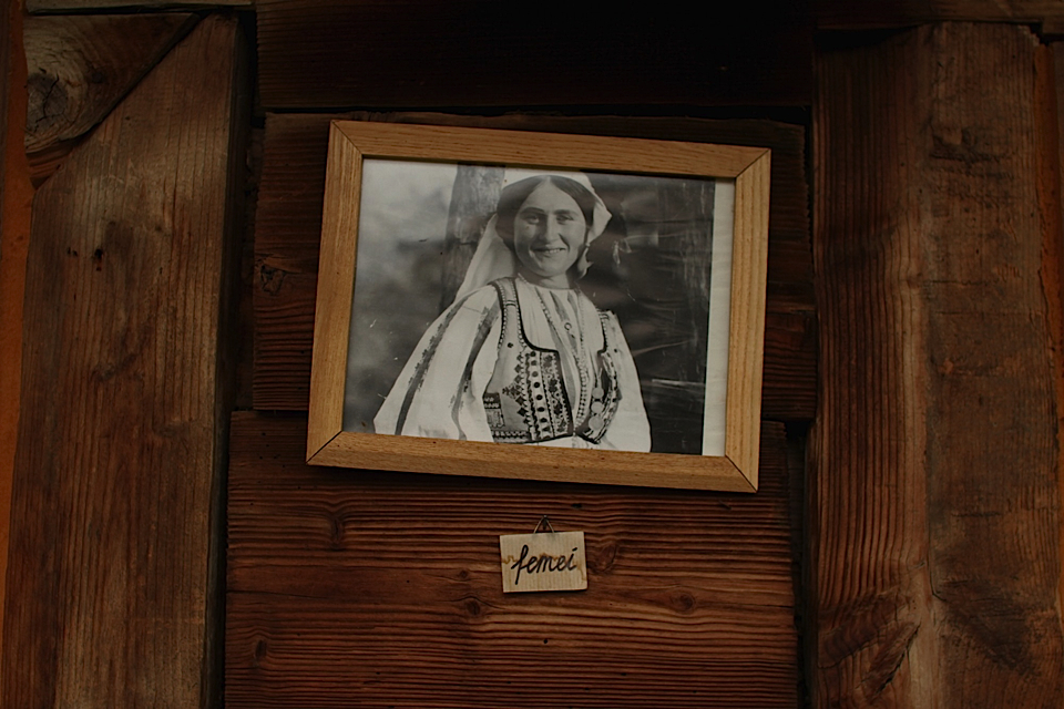 photo by © Léa Munsch © Babou Maramures