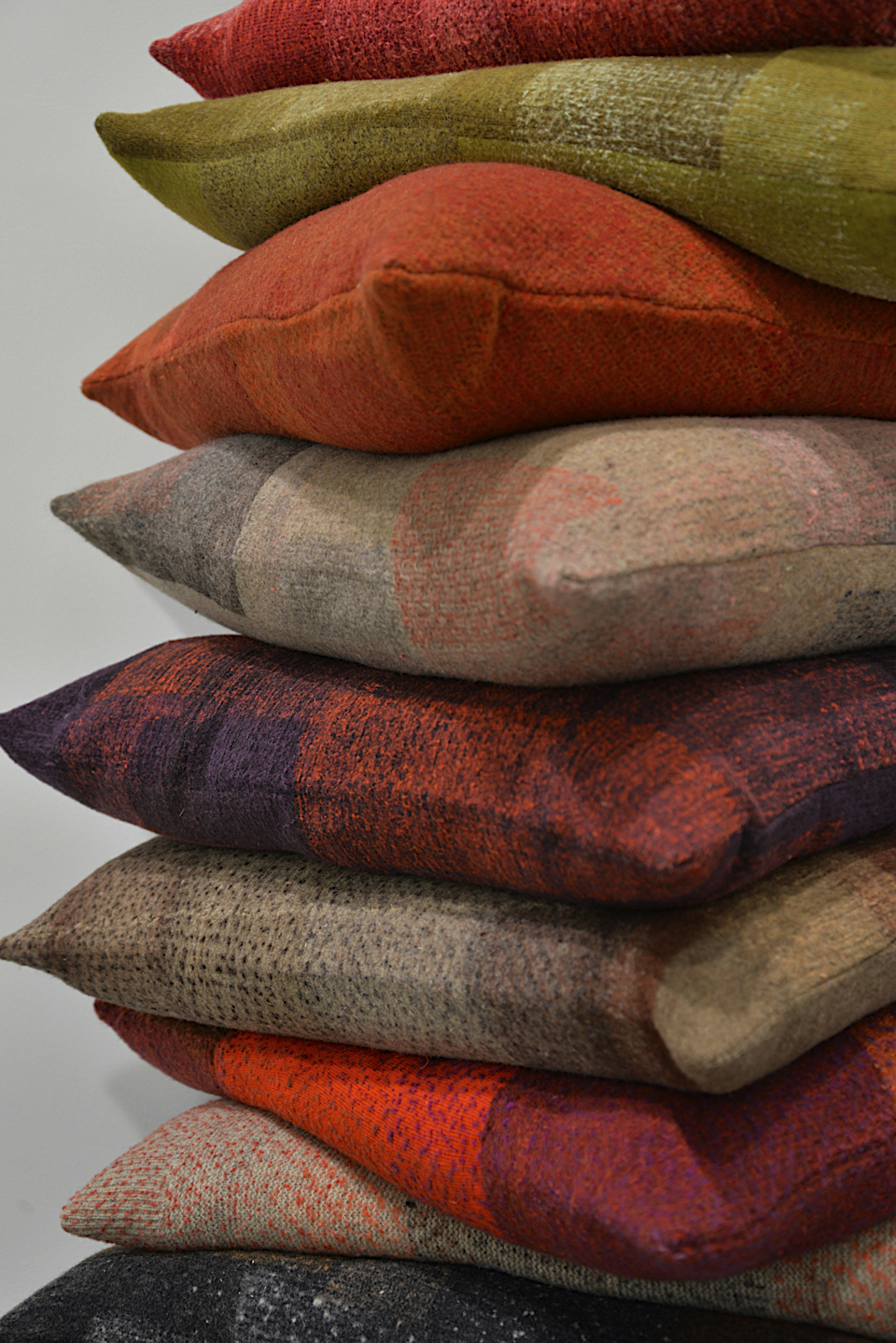 Pillows (2017–18)